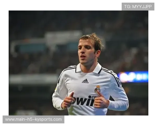 弗兰克强调范德文留队,热刺防线核心不动,范德法特热刺时期 弗兰克强调范德文留队,热刺防线核心不动,范德法特热刺时期