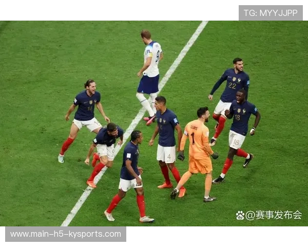 莱奥外脚背传中,吉鲁头球砸门 莱奥外脚背传中,吉鲁头球砸门